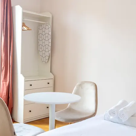 The Charming Republic Place * Paris